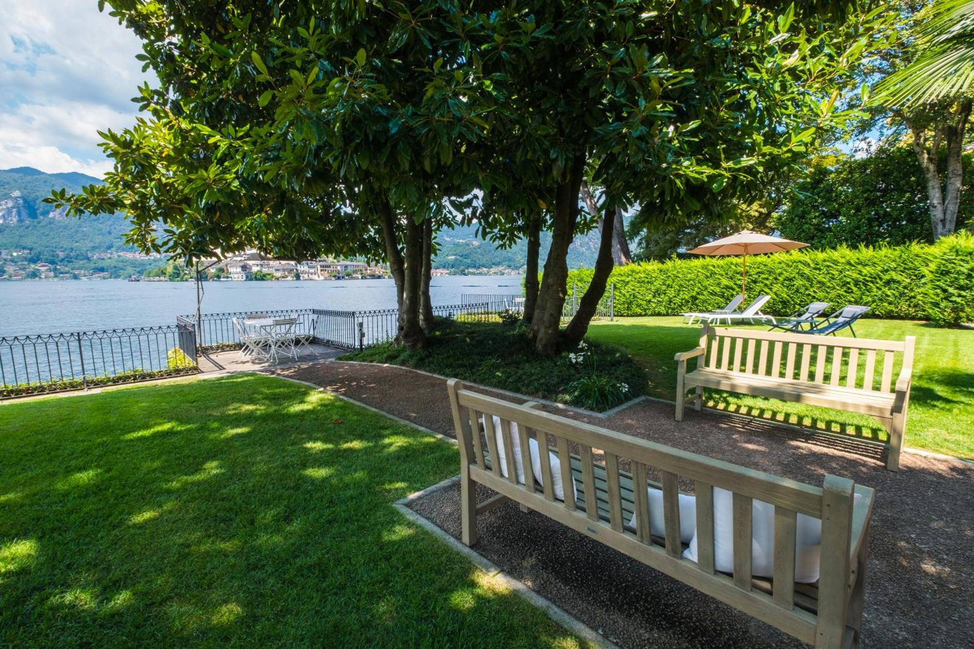 Bifora65 Flats And Garden - Lakeview Apartment Orta San Giulio Exterior photo
